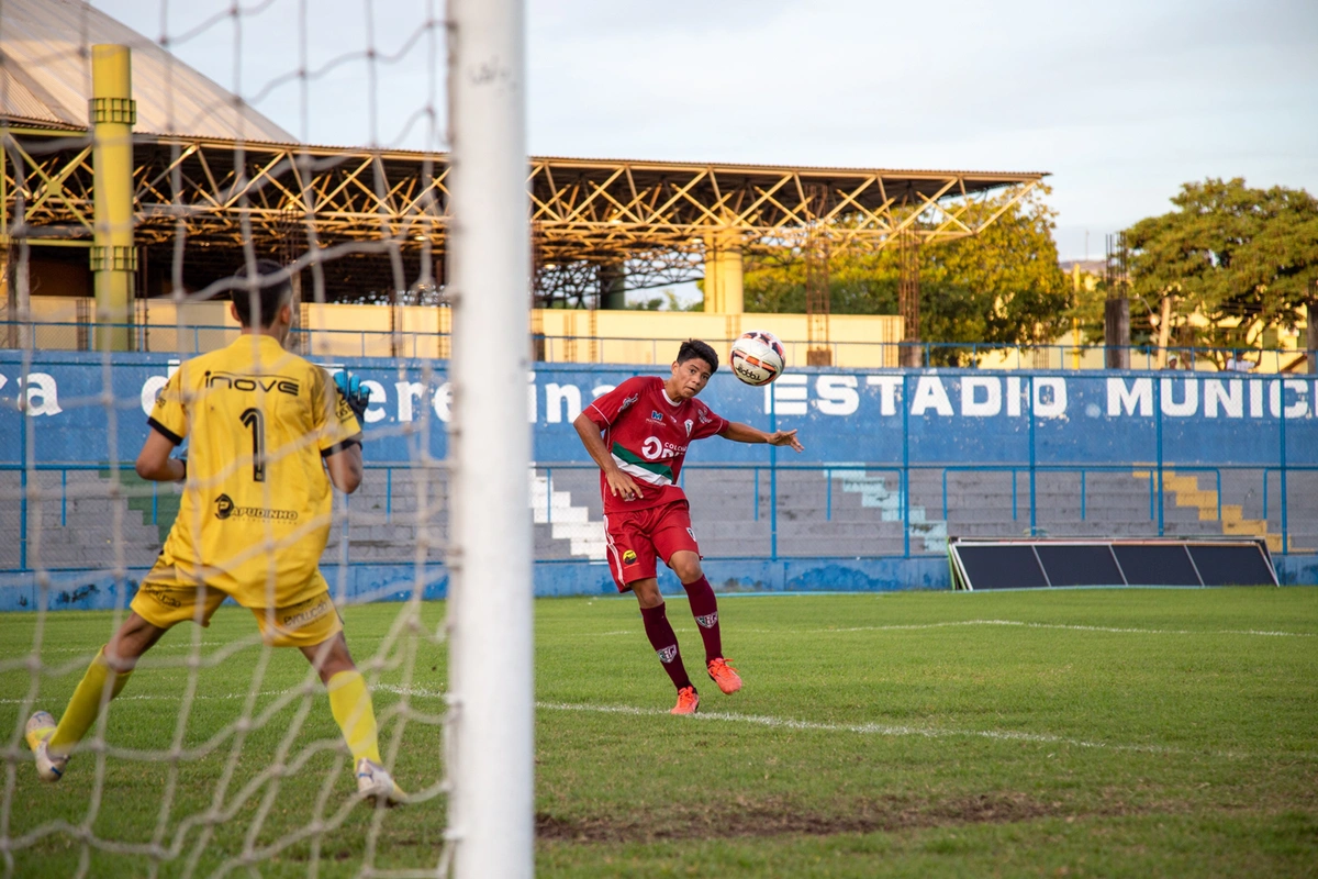 Stênio, jogador do Fluminense-PI