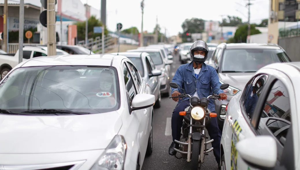 Trânsito em Teresina após filas em postos