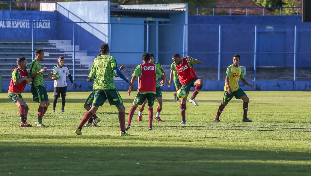 Treino aconteceu no Lindolfo Monteiro