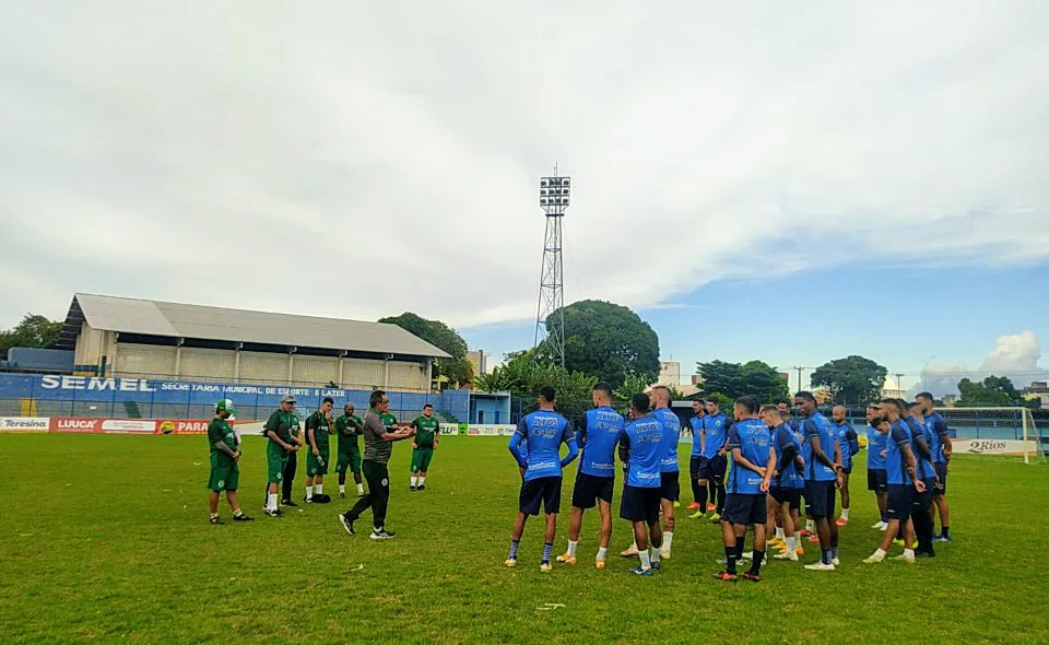 Último treino do Altos para o duelo contra o ABC