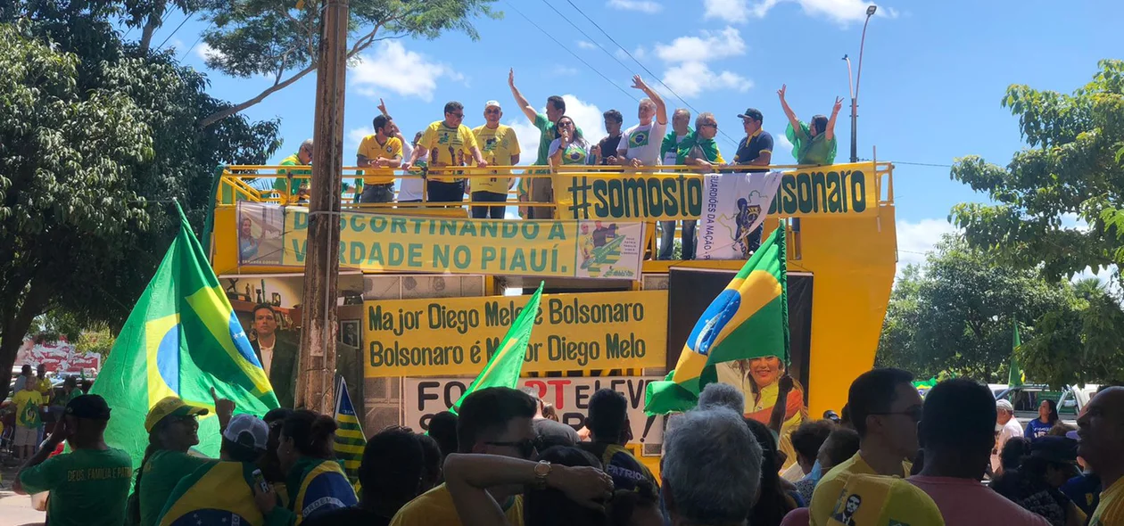 Várias apoiadores estiveram na manifestação