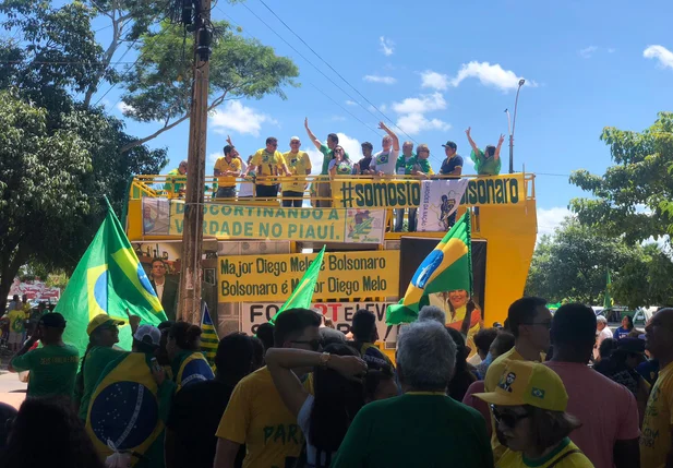 Várias apoiadores estiveram na manifestação