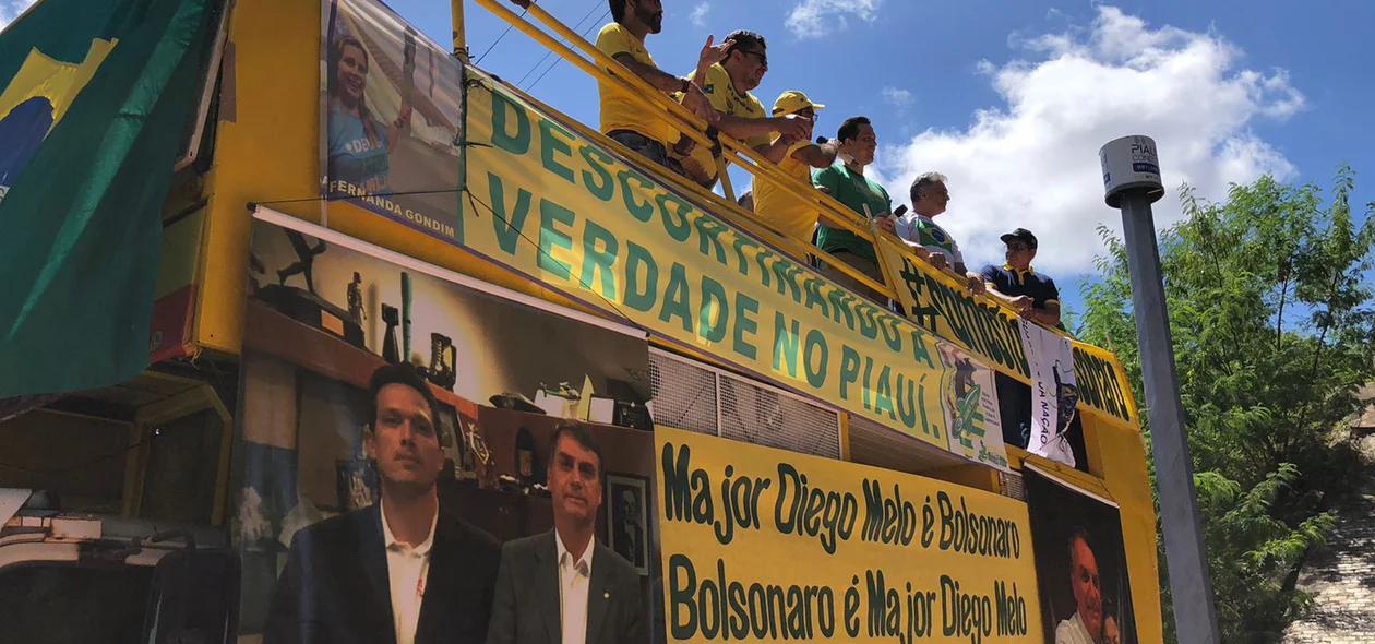 Vários parlamentares estiveram presentes