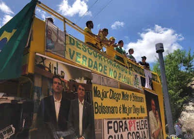 Vários parlamentares estiveram presentes