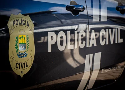 Viatura da Polícia Civil