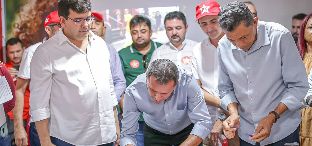 Vice-prefeito Inácio Araújo se filia ao PT