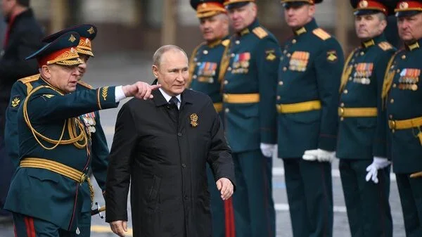 Vladimir Putin fez o discurso de abertura do desfile na Praça Vermelha