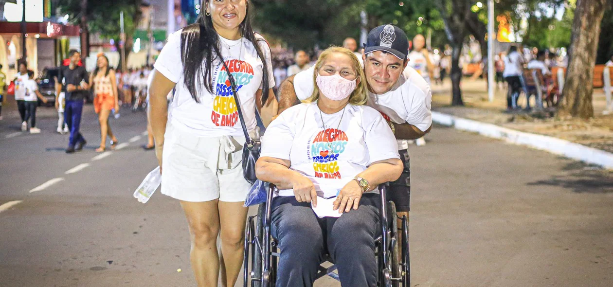 A cadeirante Ivonete Lopes participou da Caminhada da Fraternidade