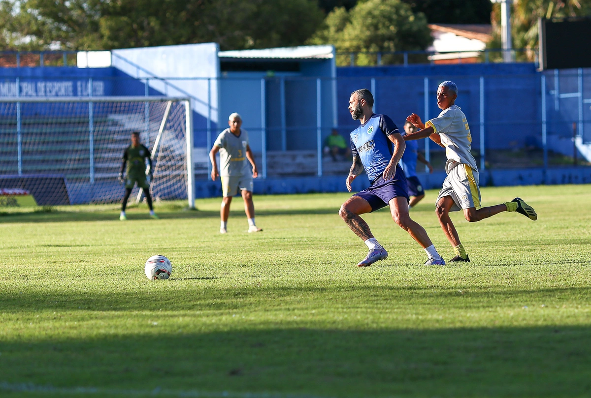 Altos se preparando para o próximo jogo