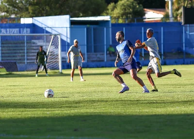 Altos se preparando para o próximo jogo