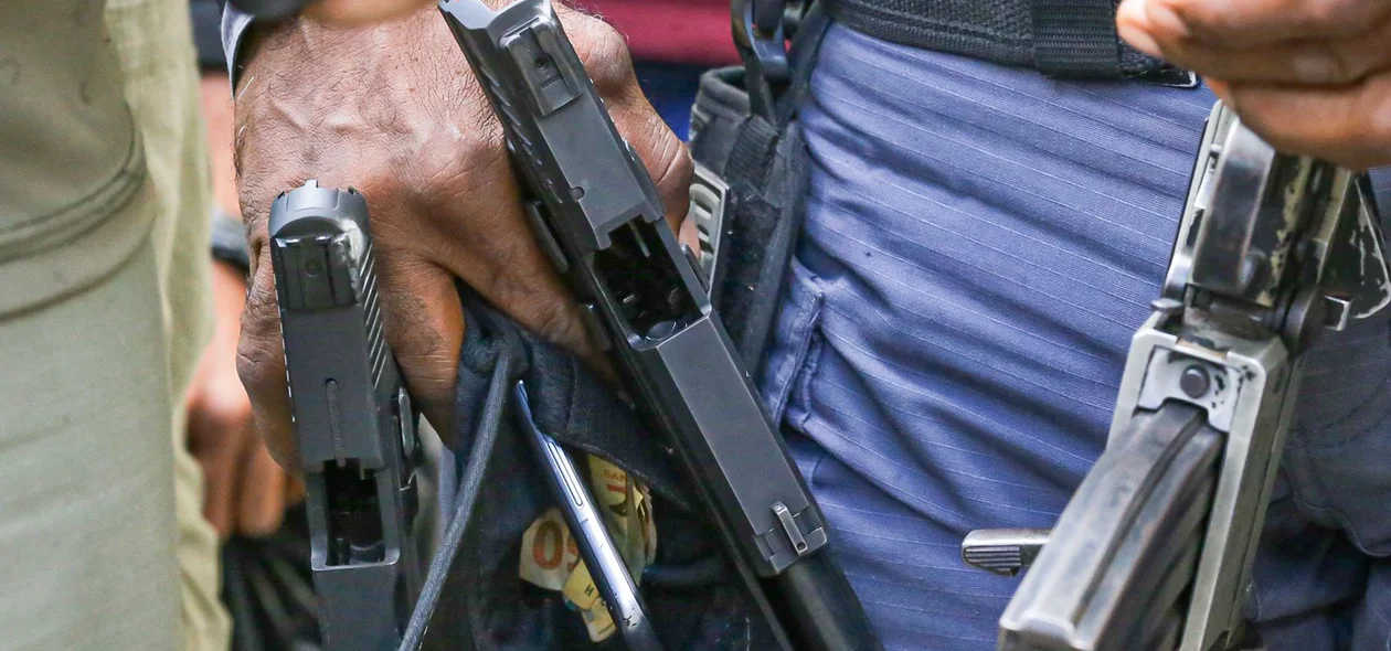 Armas apreendidas durante a prisão