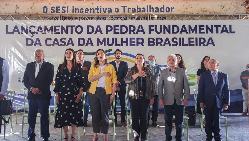 Autoridades no evento
