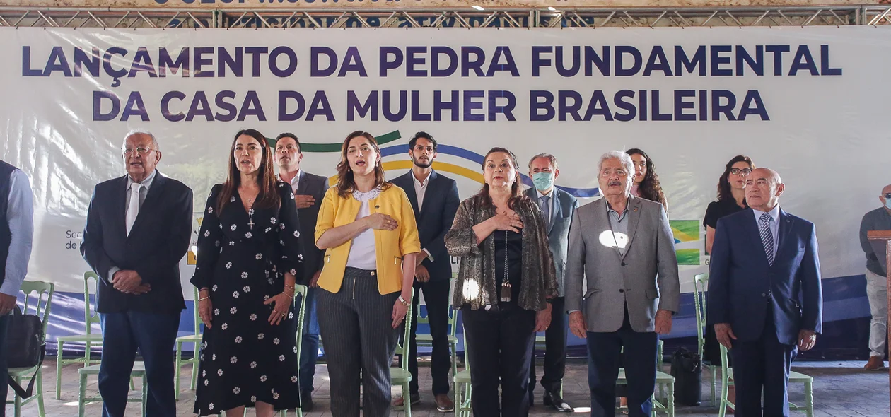 Autoridades no evento