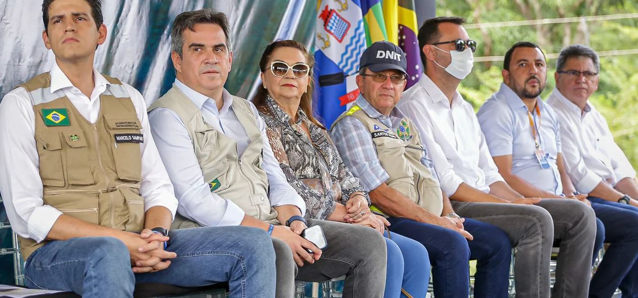 Autoridades presentes no evento