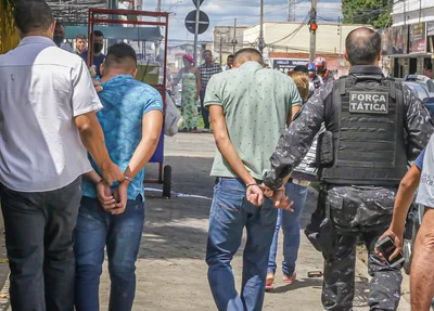 Bandidos foram interceptados e presos no centro de Teresina