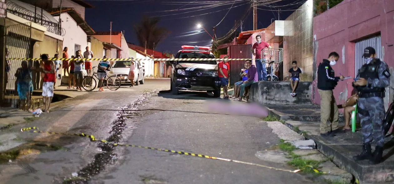 Homicídio na rua Jose de Freitas