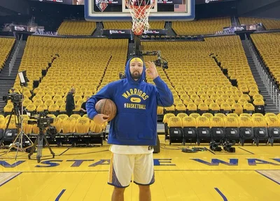 Dawson Gurley, sósia de Klay Thompson
