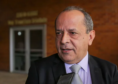 Deputado Hélio Isaías