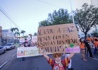 Estudante em manifestação