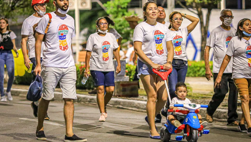 Família participa da Caminhada da Fraternidade