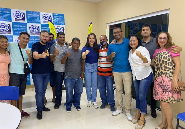Fernanda Gomes recebe apoio em Parnaíba