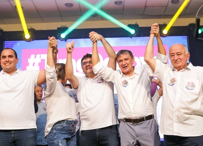 Georgiano Neto, Jussara Lima, Rafael Fonteles, Wellington Dias e Júlio César