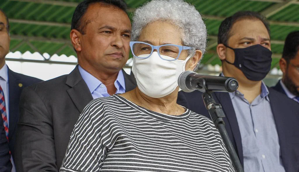 Governadora do Piauí, Regina Sousa (PT)