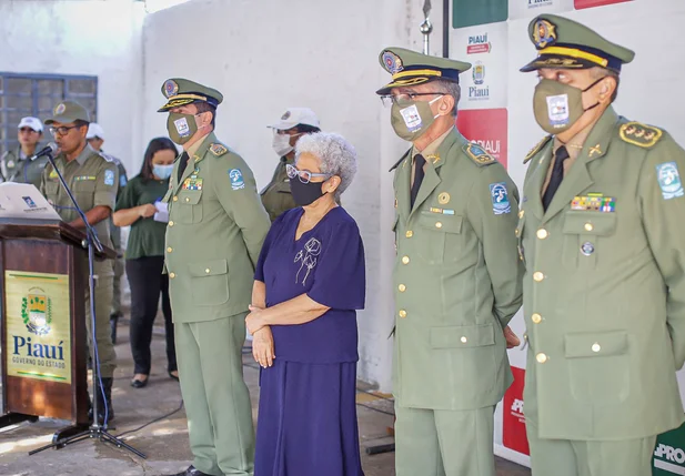Governadora Regina Sousa entrega reforma do BPTran em Teresina