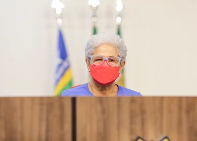 Governadora Regina Sousa
