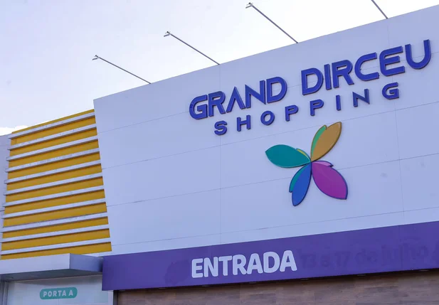 Grand Dirceu Shopping, na zona sudeste de Teresina