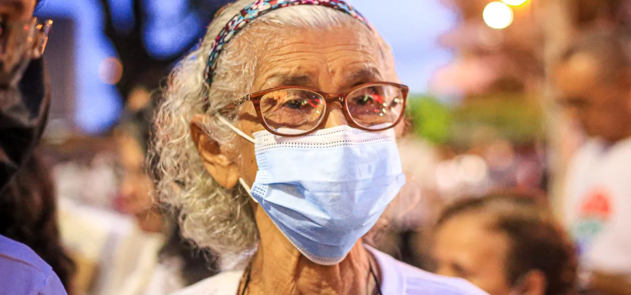 Idosa Maria do Carmo, de 92 anos