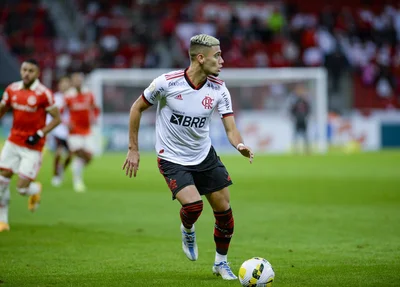Internacional e Flamengo pela Série A