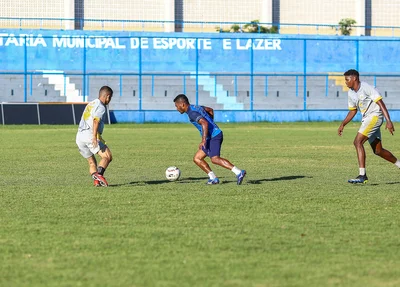 Jogo treino contra a equipe sub-20 do Tiradentes