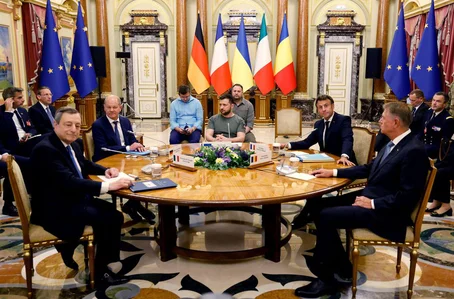 Líderes da Alemanha, França e Itália viajam a Kiev