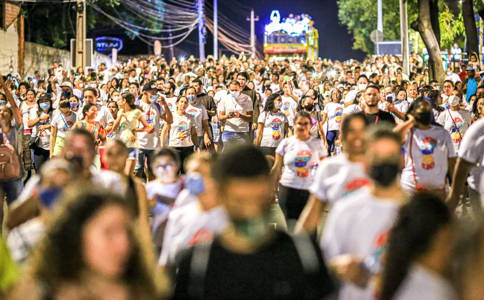Mais de 15 mil pessoas participaram da 27ª Caminhada da Fraternidade