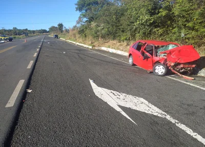 Marido e mulher morrem em acidente em Regeneração