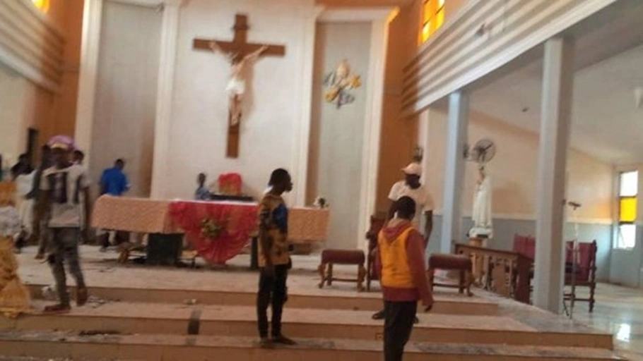 Massacre em igreja na Nigéria
