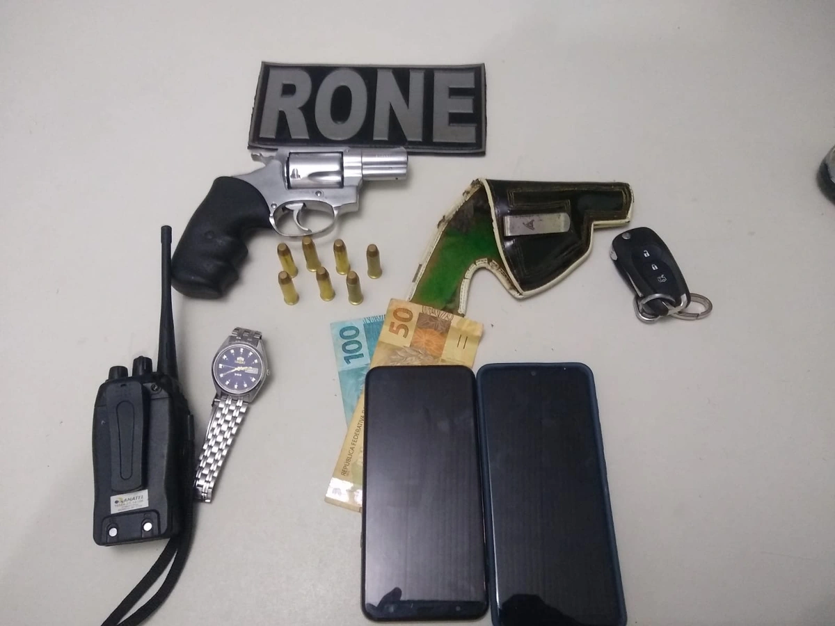 Material apreendido pela polícia
