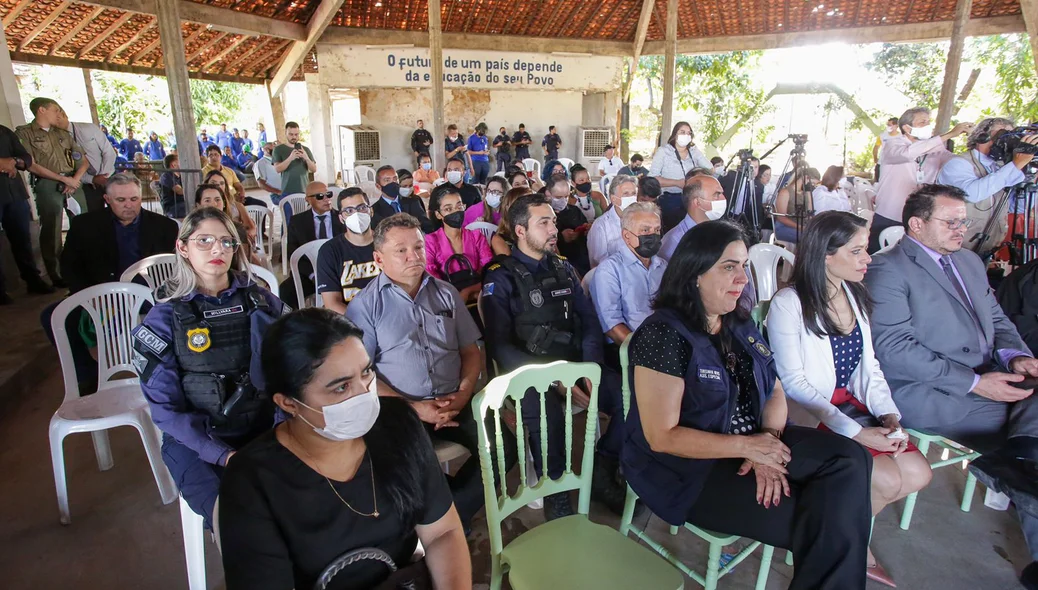 Membros da administração da Prefeitura de Teresina no lançamento