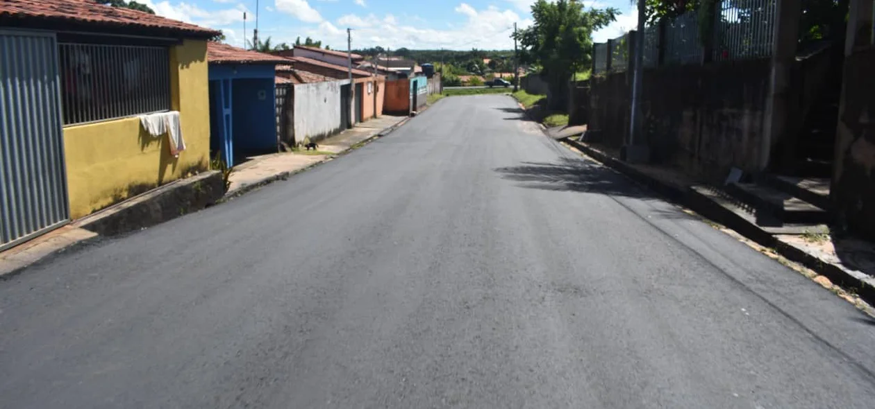 Obras de pavimentação asfáltica seguem avançando pelas ruas de Buriti dos Lopes