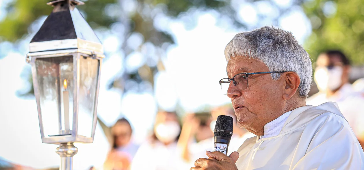 Padre Tony Batista