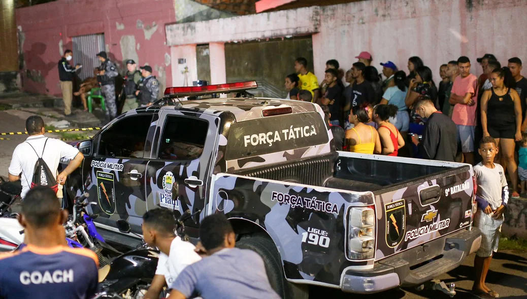 População se aglomerou no local