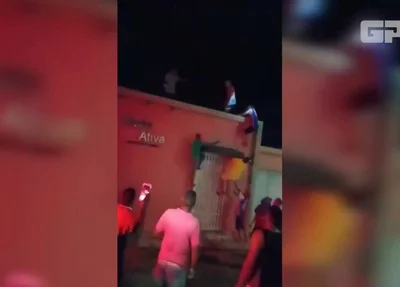 População tenta linchar o suspeito de assalto nos Três Andares