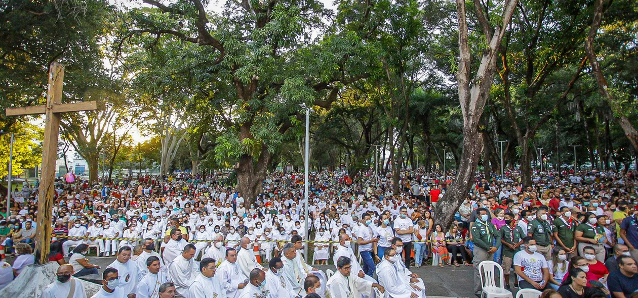 Praça estava lotada