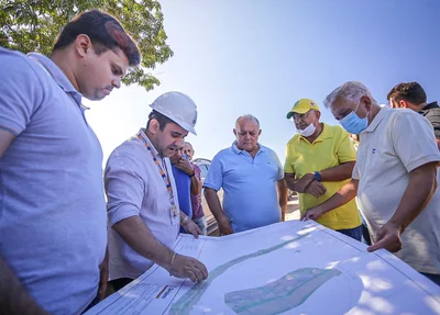 Prefeito Dr. Pessoa visita obra da Via Sul