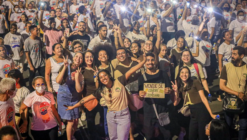 Público jovem esteve presente na Caminhada da Fraternidade