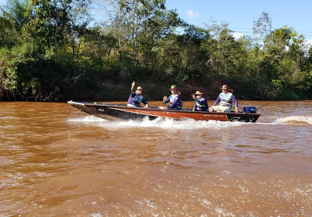 Quarta edição da Expedição Fluvial com canoas e barcos pelo rio Parnaíba