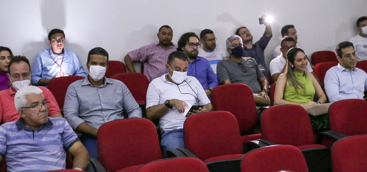 Reunião para discutir a paralisação