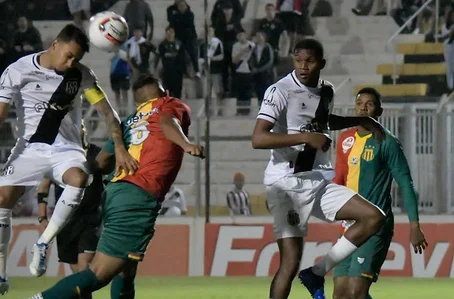 Sampaio Corrêa e Ponte Preta pela Série B