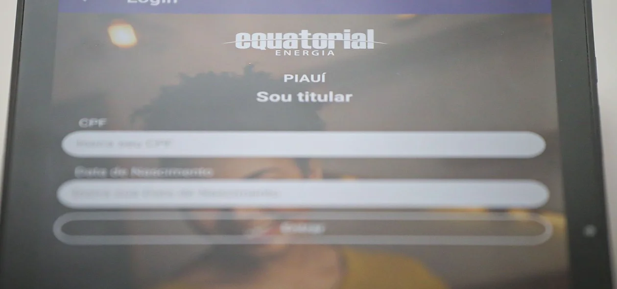 Tablet da Equatorial Piauí disponível na agência digital